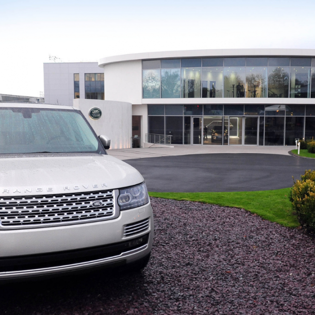 Jaguar Land Rover Handover Centre-1
