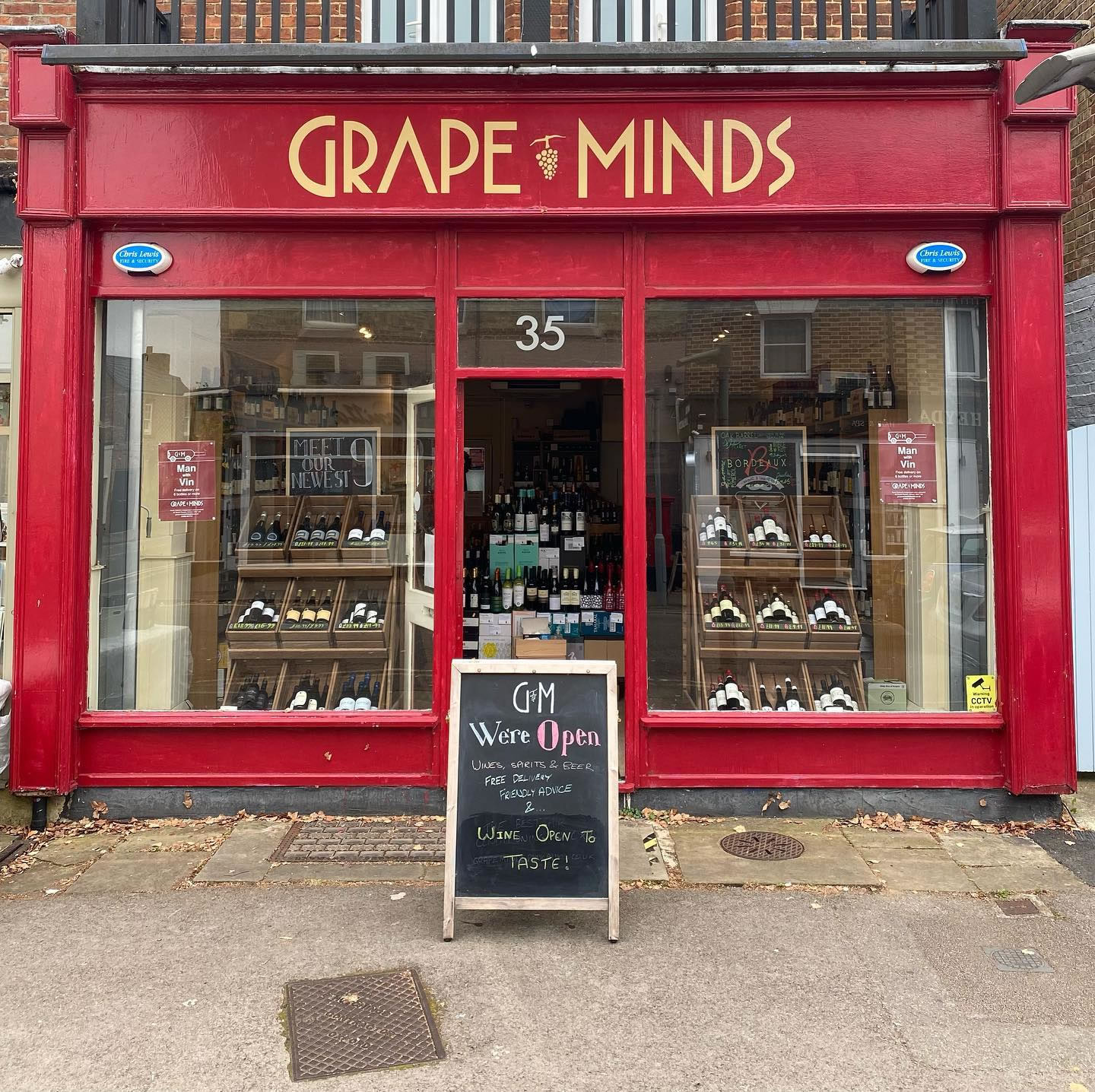 Grape Minds Sqaure