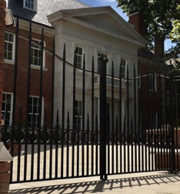 How to Choose the Perfect Home Security Gate